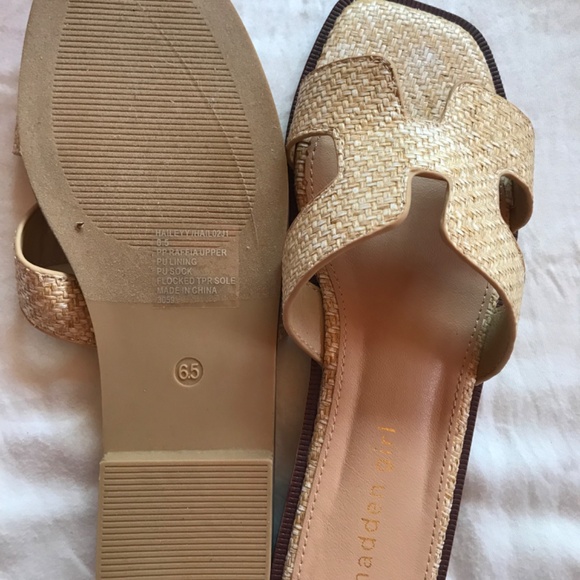 Madden Girl Haileyy Slide Sandal Blonde woven boho vacation Women’s size 6.5 - Picture 2 of 3